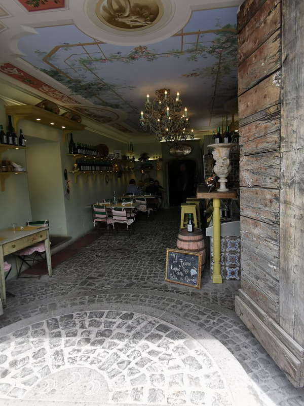 A picture of a wine bar in Nemi town